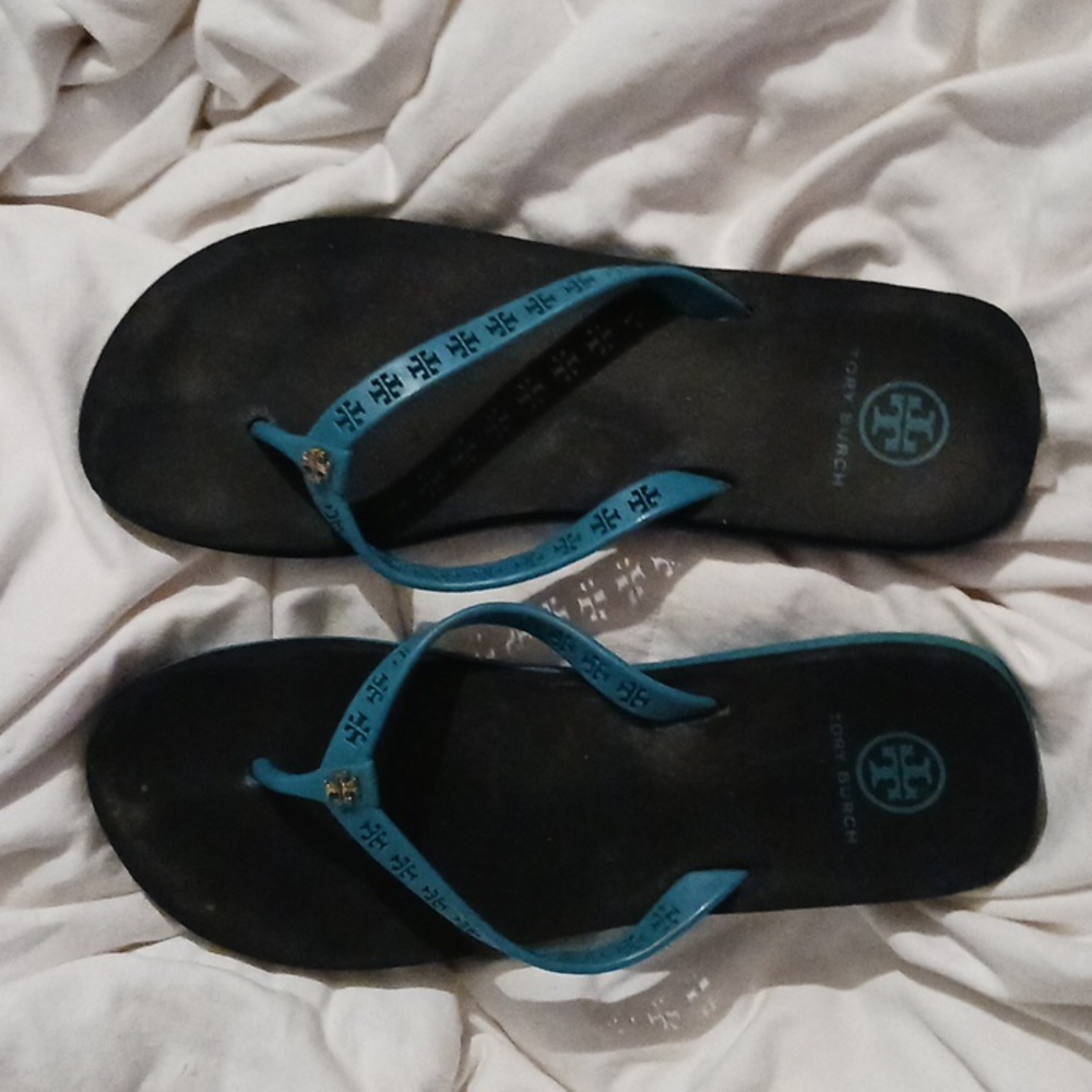 Tory Burch blue T sandals size 8.